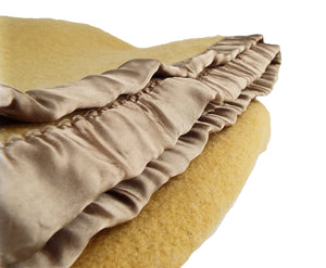 British Army - Military Caramel Wool Blankets - with sateen trim