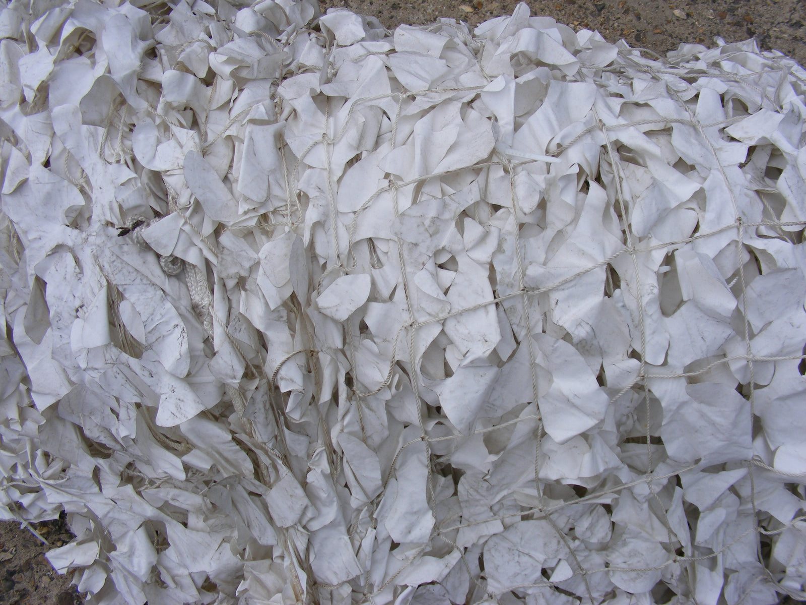 Large Winter/Snow/Arctic Camo Net - British Army Surplus