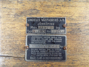 Swedish Army - Large Vintage Scales - Grade 1